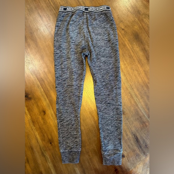 Abercrombie Grey Sweatpants Joggers Boys 11/12 - Picture 2 of 5